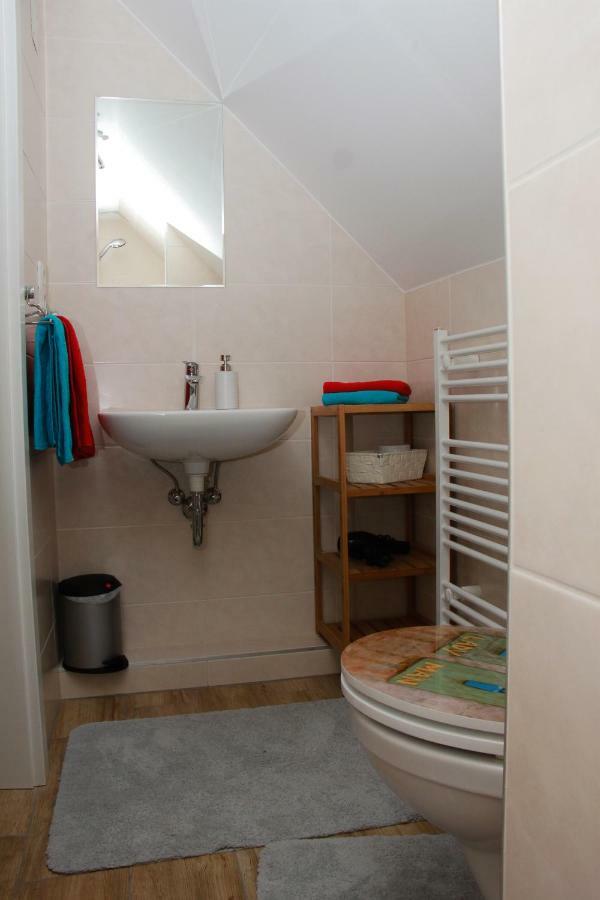 אנגר Ferienwohnung Wurm מראה חיצוני תמונה